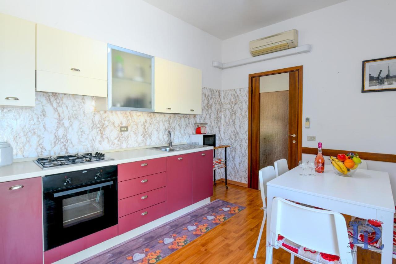 Desenzanoloft Official Partner Marriott Homes & Villas - The Sunflower Front Lake Desenzano del Garda Eksteriør bilde